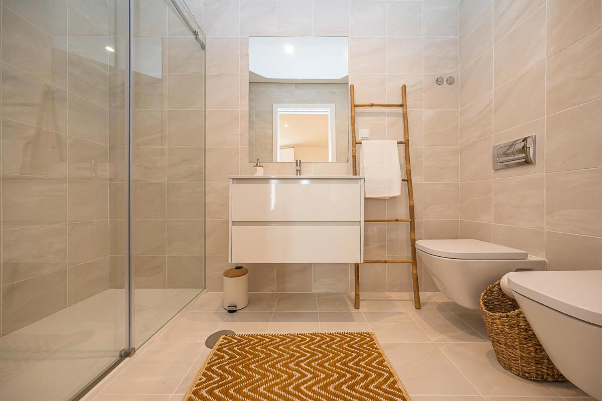 Apartamento Situado Na Zona Costeira Da Cidade Σετούμπαλ Εξωτερικό φωτογραφία