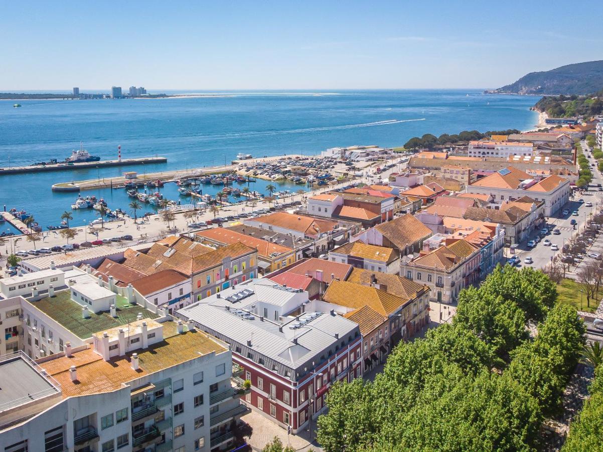 Apartamento Situado Na Zona Costeira Da Cidade Σετούμπαλ Εξωτερικό φωτογραφία